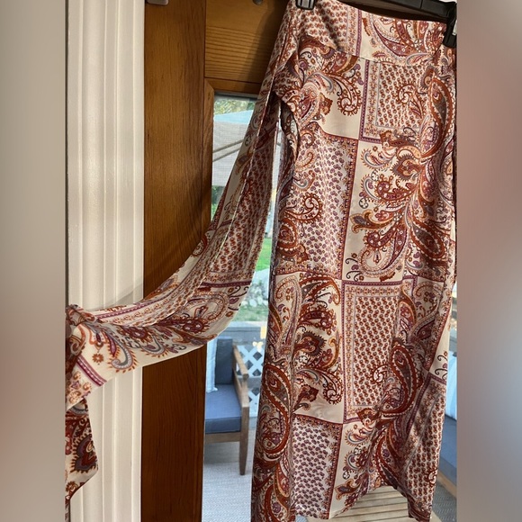 LULUS Rust Paisley Print Satin Wrap Midi Skirt -Size XL - Picture 8 of 10
